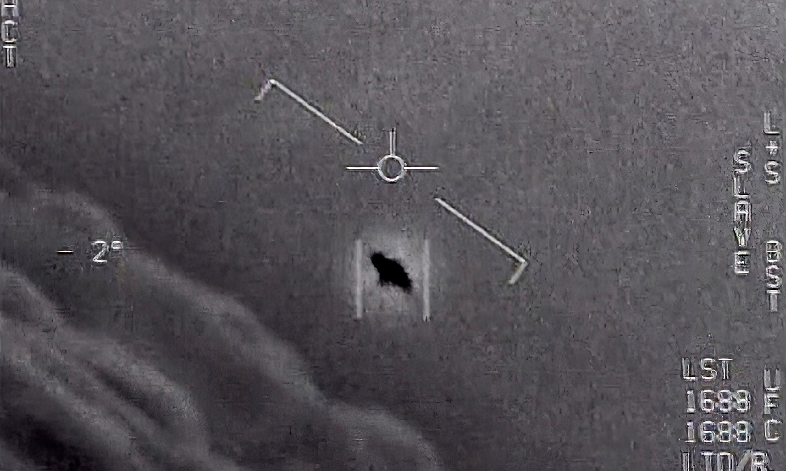 220517-ufo-mjf-0953-5ad8c4