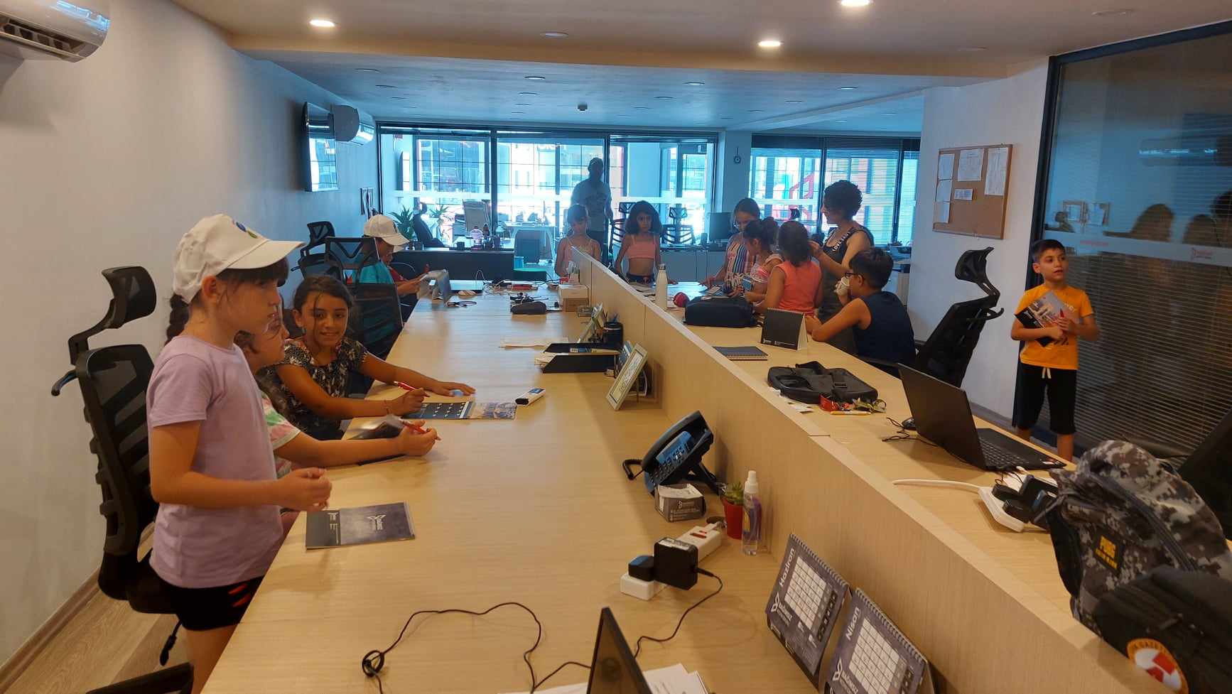 358499294_1082116342763122_2248417401070290463_n