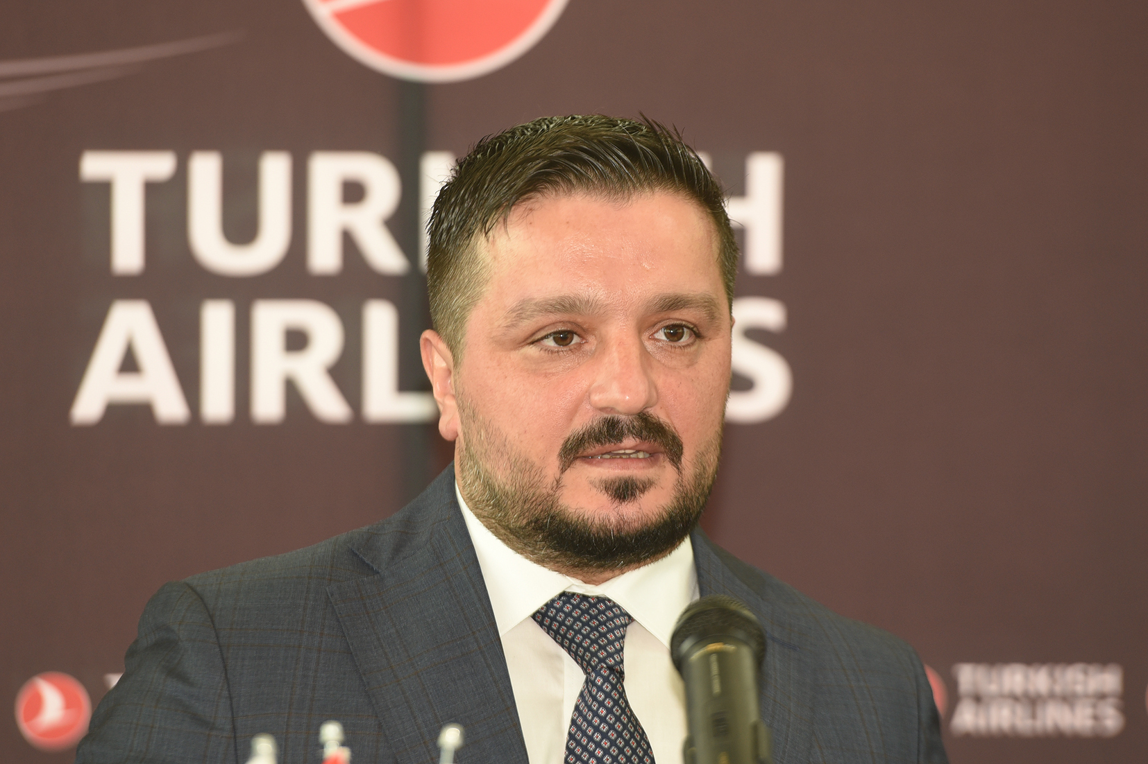 ercan-buyuk-ucak-protokol-karsilama-toreni-1-ero--5-