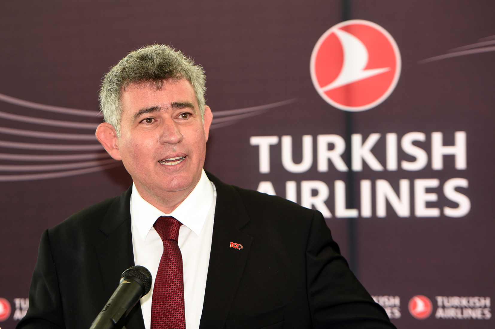 ercan-buyuk-ucak-protokol-karsilama-toreni-1-ero--8-