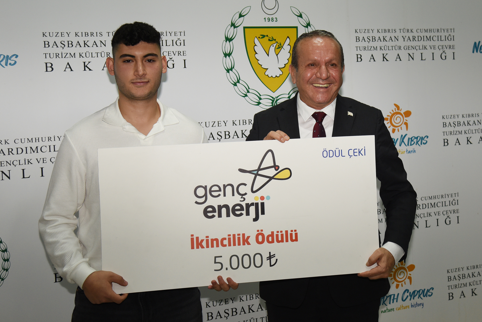 Genclik Dairesi Odul Gecesi 1 Ero 8