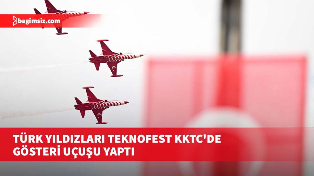 Türk Yıldızları TEKNOFEST KKTC'de gösteri uçuşu yaptı