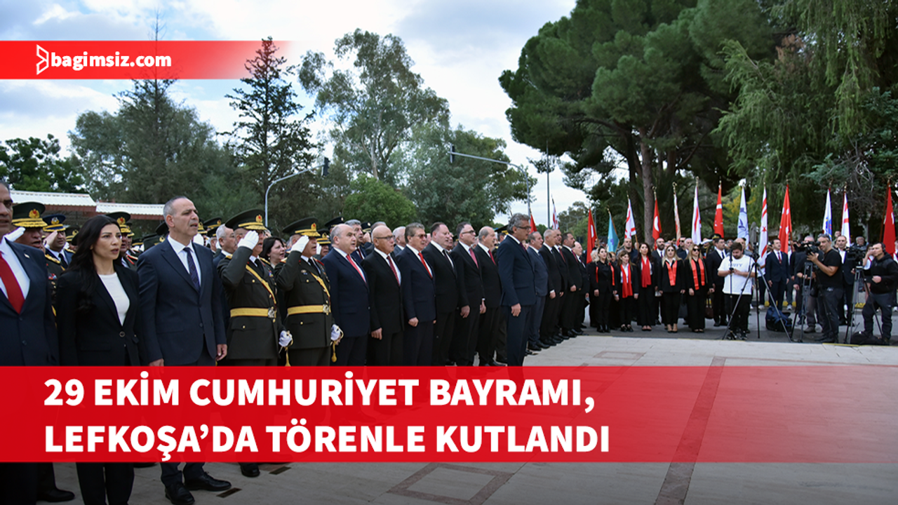 9 Ekim Cumhuriyet Bayramı dolayısıyla Lefkoşa Atatürk Anıtı’nda tören düzenlendi