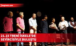 İzleyicisinden tam not alan oyun ayakta alkışlandı