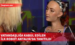 Dünyada vatandaşlığa kabul edilen ilk robot olan Sophia tarihe geçti