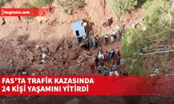 Azilal iline bağlı Demnat kentinde haftalık semt pazarına yolcu taşıyan bir araç virajı alamayarak devrildi