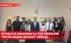 Alt Düzey ve Orta Düzey Yeterlik Sınavlarında ilk üçe giren adaylara “Üstün Başarı” belgeleri takdim edildi