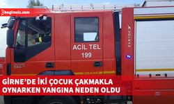 4 ve 7 yaşlarındaki iki çocuk çakmakla oyun oynadıkları sırada yatak nevresimi tutuştu