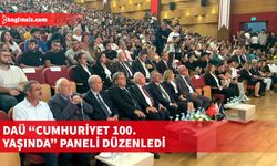 Panele, İlber Ortaylı ile T.C. 26. Genelkurmay Başkanı İlker Başbuğ katıldı