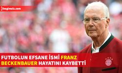 Beckenbauer, Almanya'nın 1974 ve 1990 Dünya Kupası zaferlerine öncülük etmişti