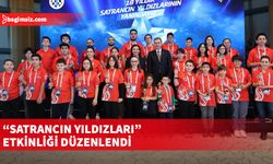 Etkinlikte başarı elde eden sporcular bir araya geldi   