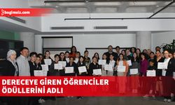 Dereceye giren öğrenciler ödüllerini adlı