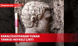 Kanalizasyondan Yunan tanrısı heykeli çıktı