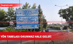 Yön tabelası okunmaz hale geldi!