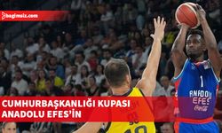 Anadolu Efes, Fenerbahçe Beko'yu 83-82 yenerek Cumhurbaşkanlığı Kupası'nın sahibi oldu