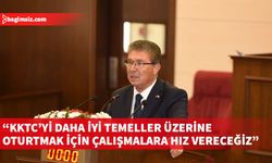 Başbakan Üstel, Cumhuriyet Meclisi'nin açılışında konuştu