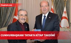 Cumhurbaşkanı Tatar’a kitap takdimi