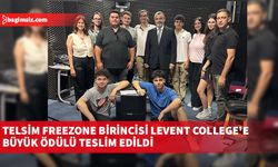 Telsim Freezone 11. Liselerarası Müzik Yarışması birincisi Levent College'e büyük ödülü teslim edildi