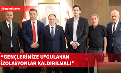 Öztürkler, gençlerin uluslararası alanda hak ettikleri fırsatları elde etmeleri gerektiğini belirtti