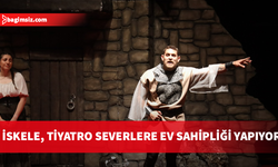 Birçok oyun, İskele AKM'de tiyatro severlerle buluşuyor