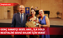 Ersin Tatar ve eşi Sibel Tatar, Sesil Anıl’ın keman resitalini izledi