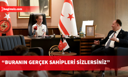 Öztürkler, makamını Şht. Yalçın İlkokulu öğrencisi Rana Dalay'a devretti