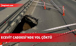 Sürücülerin Dikkatine! Gemikonağı Ecevit Caddesi’nde Yol Çöktü