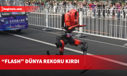 İnsansı robot "Flash" yarı maratonda dünya rekoru kırdı!