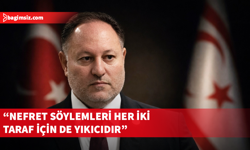 Öztürkler: Bayrak ve poster yakmak çözüm değil, nefretin göstergesidir