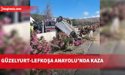 İki aracın karıştığı kazada araç orta refüje savruldu
