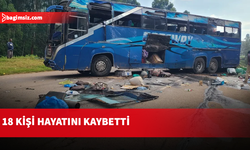 Nijerya'da kamyon ile yolcu otobüsü çarpıştı
