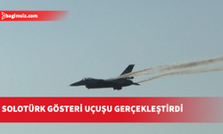 SOLOTÜRK Girne semalarında gösteri uçuşu gerçekleştirdi