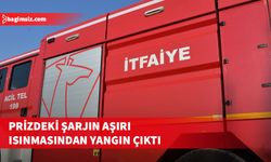 Alsancak'taki bir otelde prizde takılı bulunan telefon şarjı yangına neden oldu