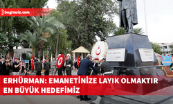 Erhürman, 29 Ekim Cumhuriyet Bayramı nedeniyle Lefkoşa Atatürk Anıtı önünde düzenlenen törene katıldı