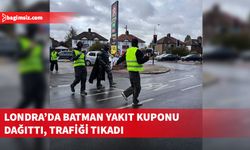 Londra'da Batman yakıt kuponu dağıttı, trafik sıkışıklığına yol açtı