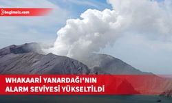Yeni Zelanda'daki Whakaari Yanardağı durmadan kül püskürtmesinden alarm seviyesi yükseltildi