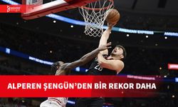 ALPEREN ŞENGÜN, ROCKETS TARİHİNE GEÇTİ