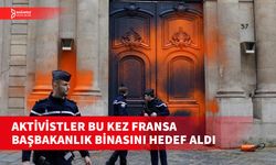 FRANSA’DA AKTİVİSTLER BAŞBAKANLIK BİNASINI BOYADI