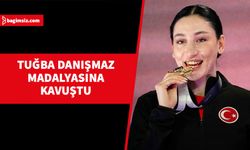 2023 Avrupa Salon Atletizm Şampiyonası'nda kadınlar 3 adım atlamada altın madalya kazanan Tuğba Danışmaz, madalyasını ödül töreniyle aldı