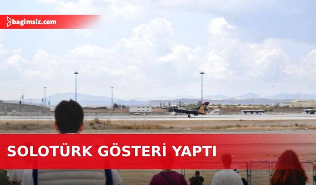 TEKNOFEST KKTC’de SOLOTÜRK gösteri yaptı