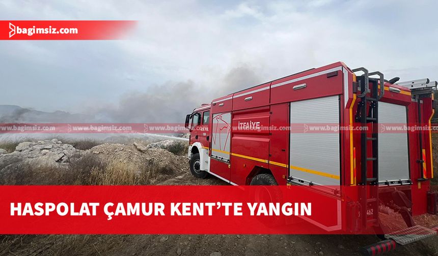Yangına Lefkoşa İtfaiye Şube ekipleriyle belediyelere ait su tankerleri müdahale ediyor
