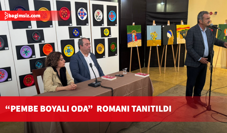 Pembe Boyalı Oda romanının tanıtım ve imza etkinliği Gazimağusa’da yapıldı