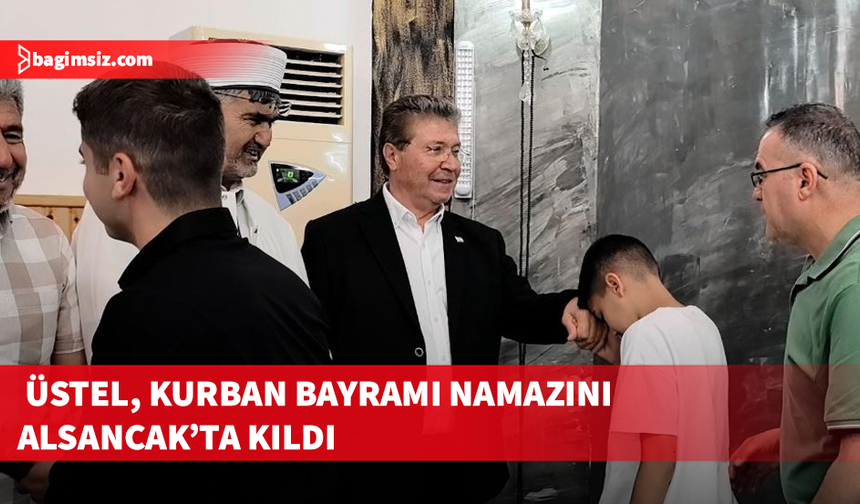 Başbakan Üstel bayram namazını Alsancak’ta kıldı