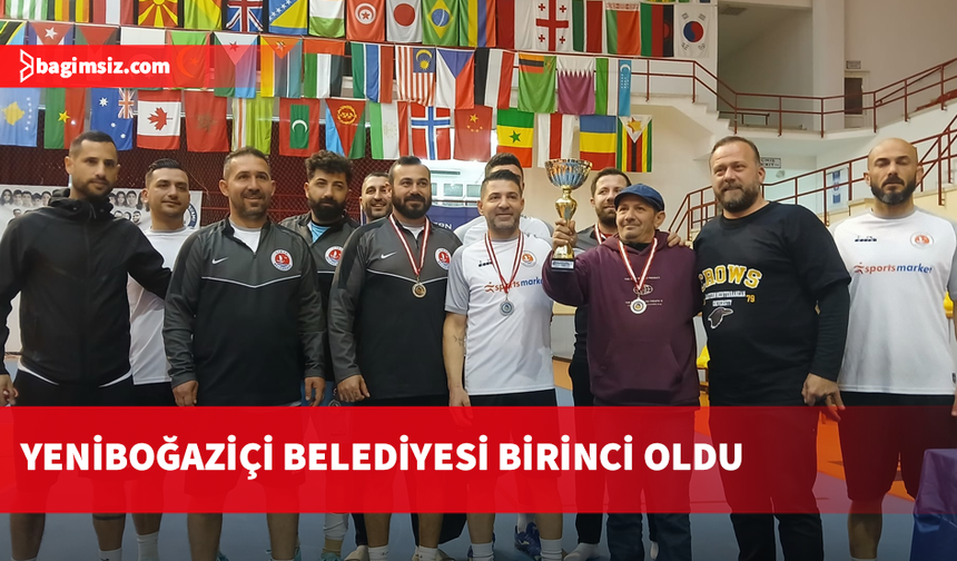 Belediyeler Arası Futsal Turnuvası’nda Yeniboğaziçi Belediyesi birinci oldu