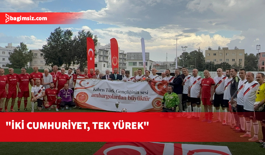 Cumhuriyet Meclisi ile TBMM futbol takımları, Kıbrıs Türklerine uygulanan izolasyon ve ambargolara karşı dostluk maçı yaptı